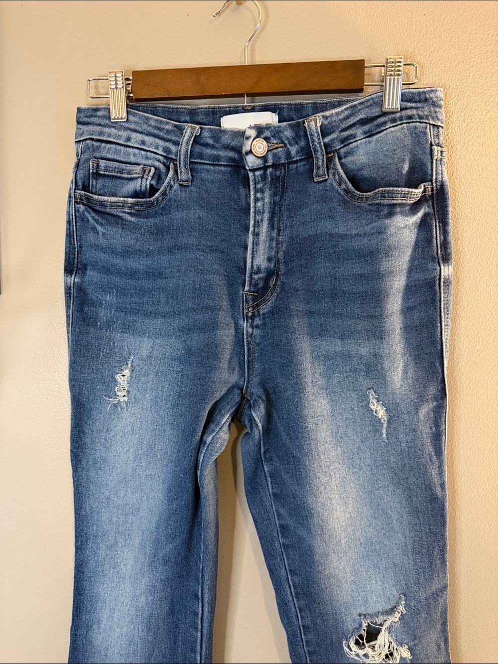 VERVET Los Angeles Size 29 Distressed Flare Jeans Medium Wash 33” Inseam - Picture 6 of 7